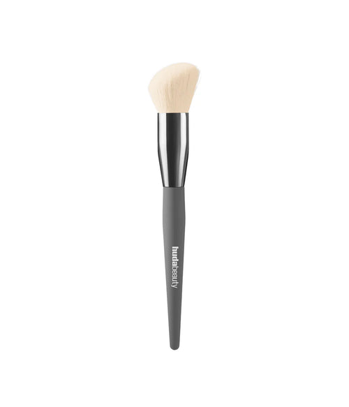 Load image 1 in gallery view. HUDA BEAUTY Diffusing Cheek Brush